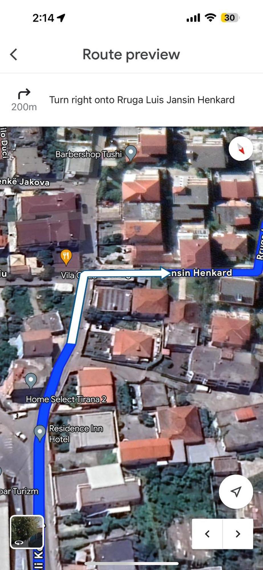 Apartament Door House