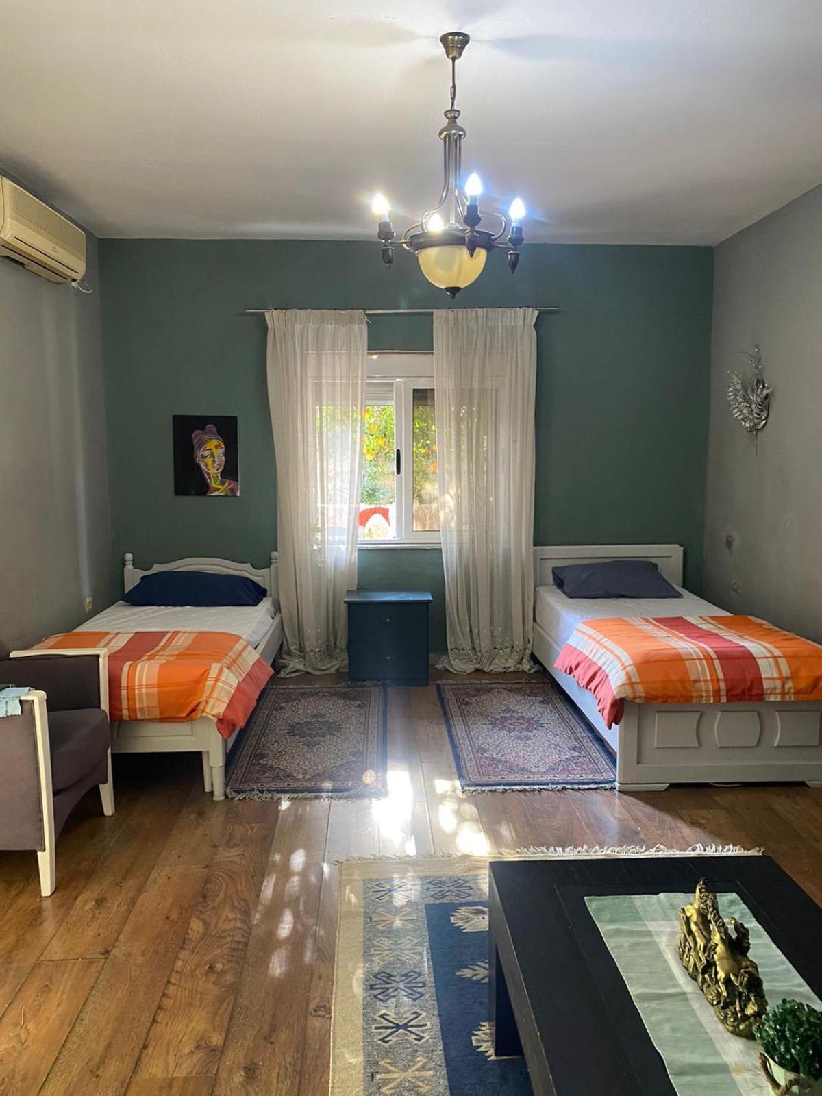 Door House Apartament Tirana