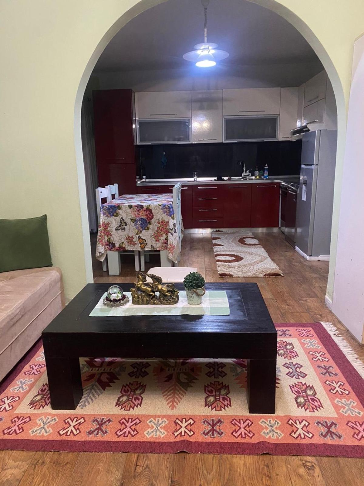 Door House Apartament